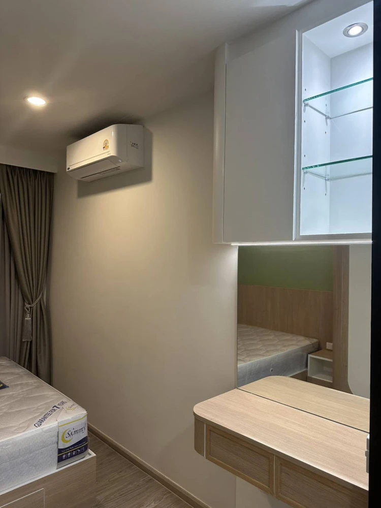 For Sale: Regent Home Wutthakat. Move-in ready unit with a well-partitioned layout. Great price—book it now; don't miss out!