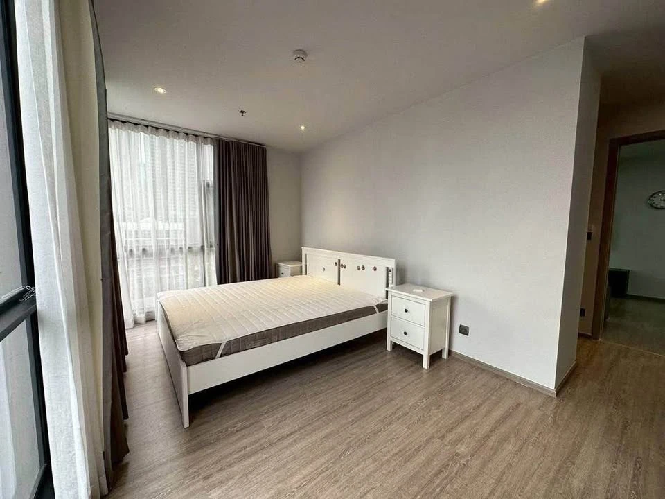 For sale: Rhythm Ekkamai, 8th floor, beautiful view, airy, open. Interested in owning one? Hurry and reserve now!