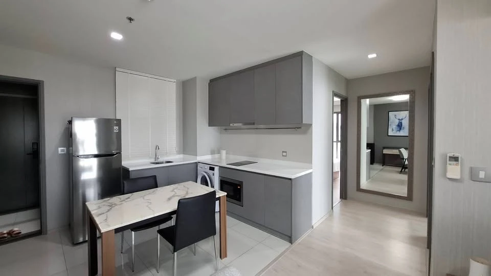 For sale: Rhythm Rangnam, large room, comfortable, 15th floor, east side, beautiful view, you will regret not buying it.