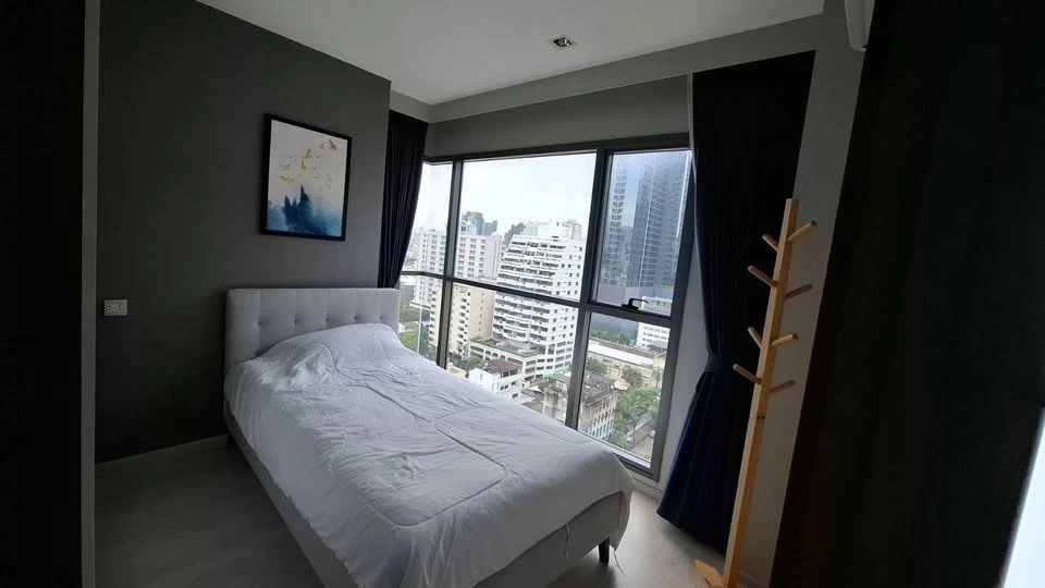 For sale: Rhythm Rangnam, large room, comfortable, 15th floor, east side, beautiful view, you will regret not buying it.