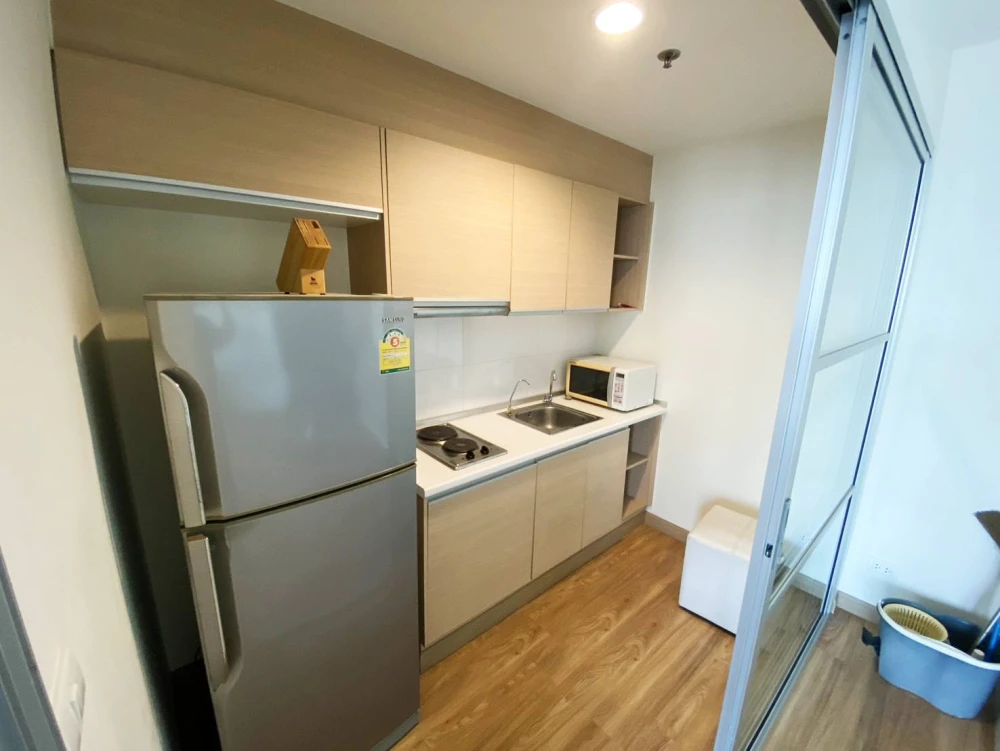 For sale: RHYTHM RATCHADA, high floor, special corner room, no one to disturb, large size, spacious, perfect in every corner, you can't miss booking.