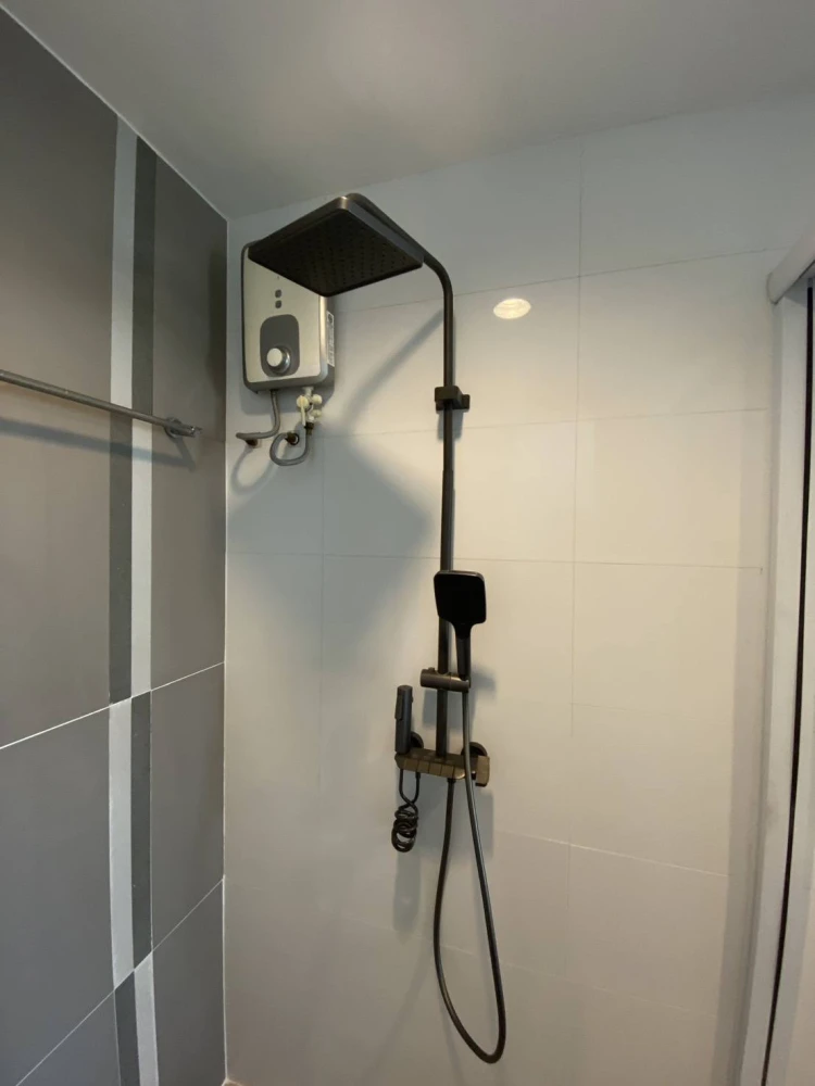 For sale: RHYTHM RATCHADA, high floor, special corner room, no one to disturb, large size, spacious, perfect in every corner, you can't miss booking.