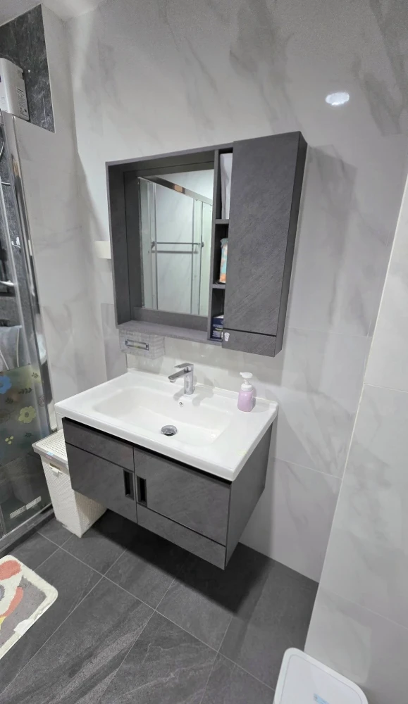 Selling a beautiful unit at Rhythm Ratchada, 29th floor. Ready to move in immediately. Unobstructed city view, high floor, great atmosphere. Book now!