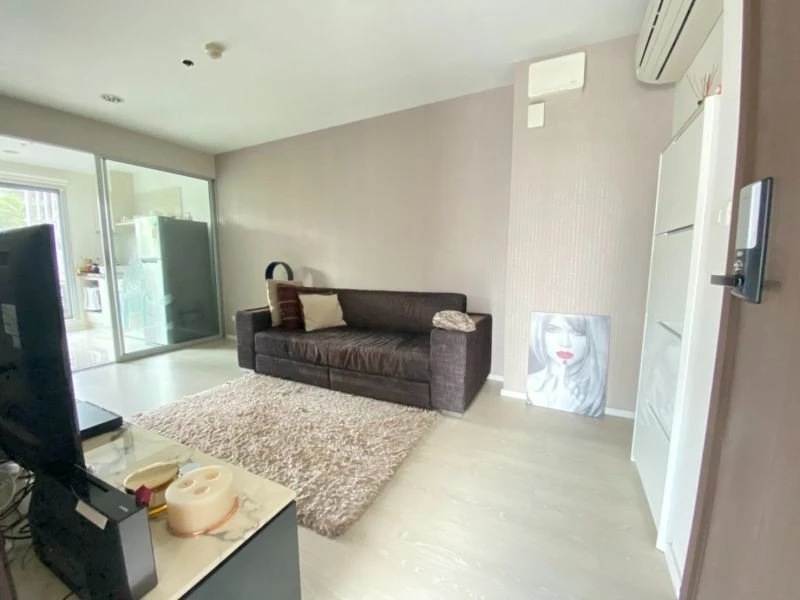 For sale: Rhythm Sathorn Narathiwas, corner unit with privacy, fully furnished, garden view, reserve now!