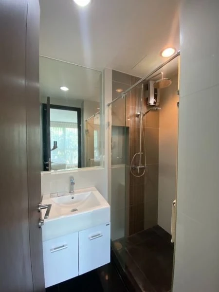 For sale: Rhythm Sathorn Narathiwas, corner unit with privacy, fully furnished, garden view, reserve now!
