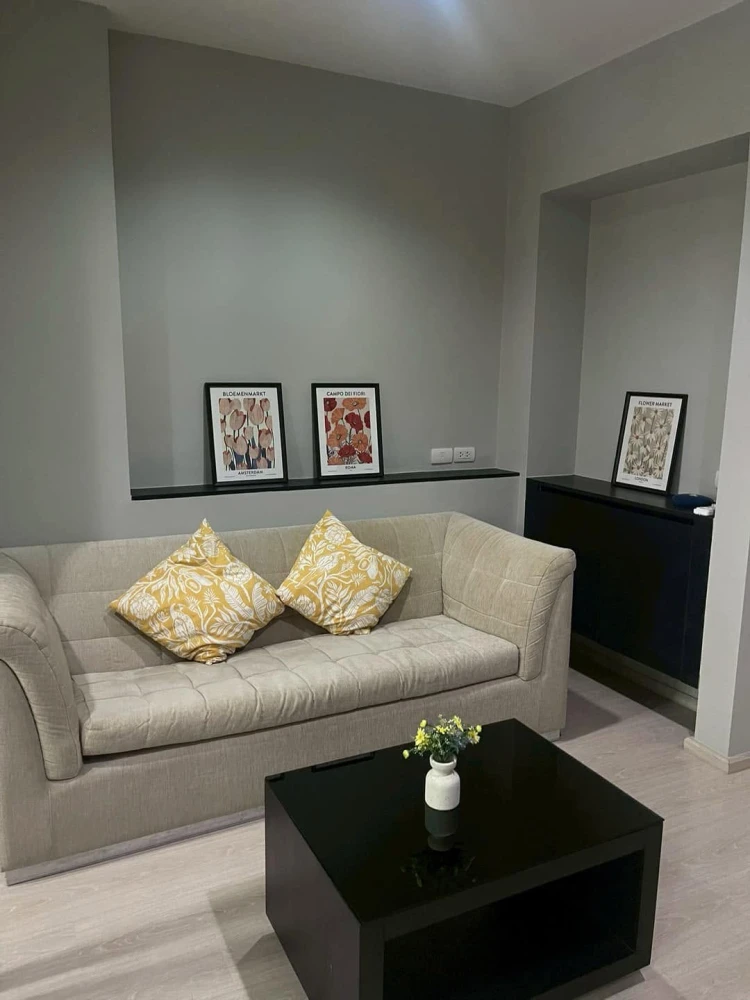 For sale: RHYTHM Sukhumvit 44/1. Modern interior design with dark tones and high-quality materials. Don't miss this opportunity!