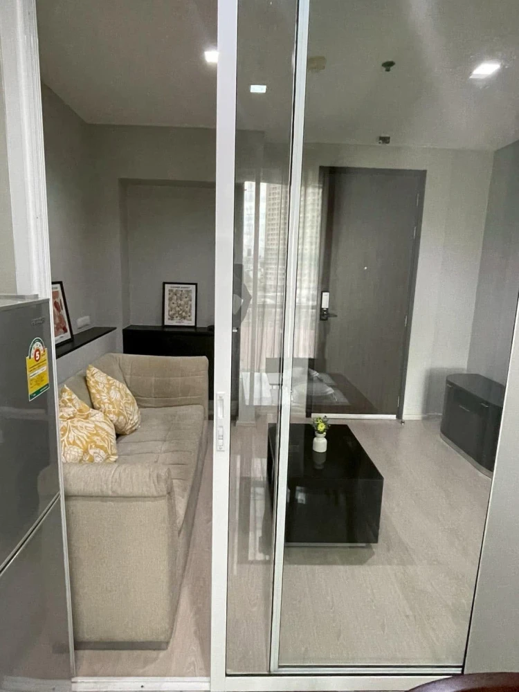 For sale: RHYTHM Sukhumvit 44/1. Modern interior design with dark tones and high-quality materials. Don't miss this opportunity!