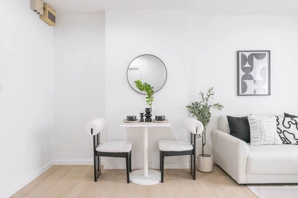 Selling a 28.69 sq.m. unit at Rich Park @ Bangson Station on the 6th floor. A good size unit with well-designed functionality. Book now!