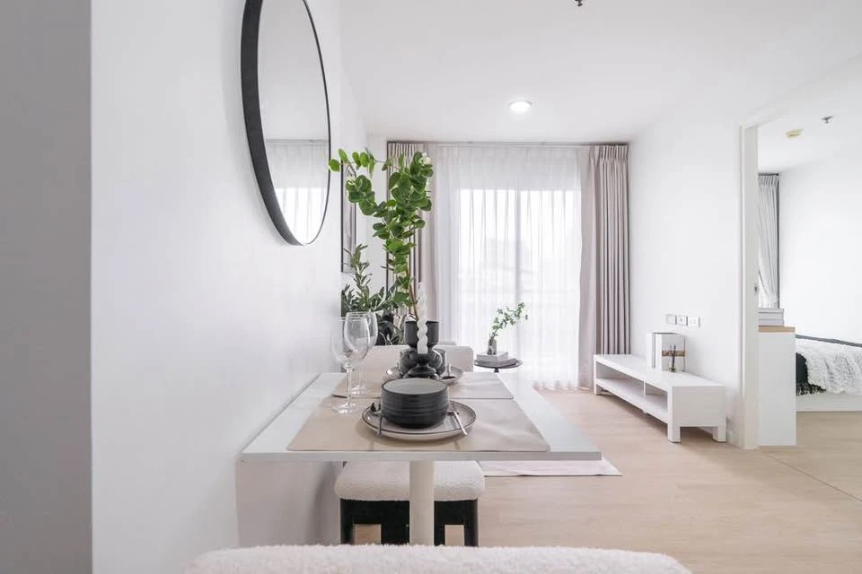 Selling a 28.69 sq.m. unit at Rich Park @ Bangson Station on the 6th floor. A good size unit with well-designed functionality. Book now!
