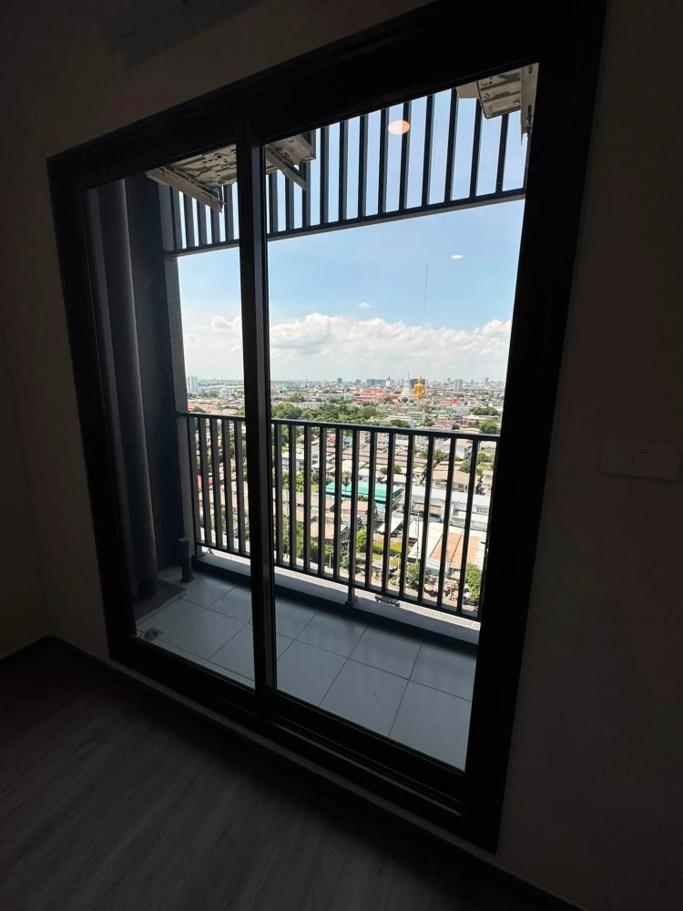 Selling unfurnished Rich Point @ BTS Wutthakat units in a great location with beautiful, unblocked views and convenient transportation. Book now!