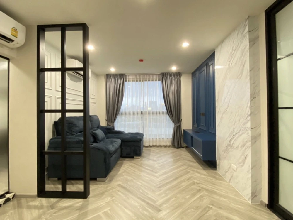 For sale Rise Rama 9 Combine room, large area, fully furnished, lots of cabinets! Almost no need to buy anything more, must reserve.
