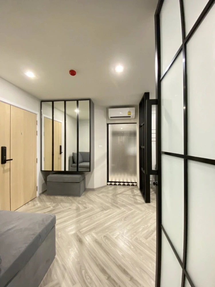 For sale Rise Rama 9 Combine room, large area, fully furnished, lots of cabinets! Almost no need to buy anything more, must reserve.