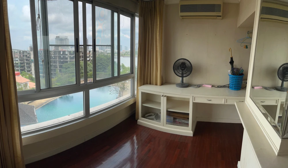 River Heaven 2-bedroom unit for sale, fully furnished and ready to move in. Book now! Don't miss out!