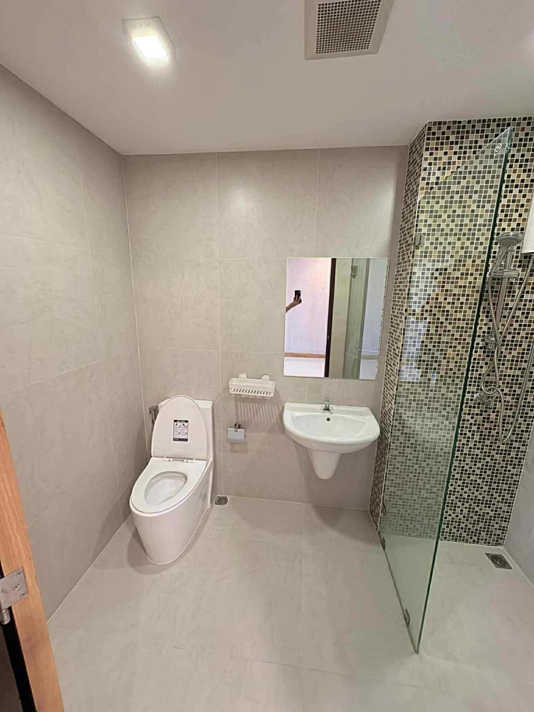 RIZZO Condo Bangkang for sale, spacious room, lots of usable space, good location, convenient transportation, hurry and reserve now!