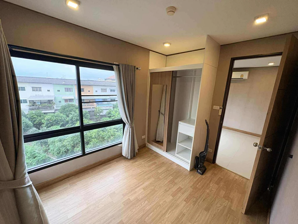 RIZZO Condo Bangkang for sale, spacious room, lots of usable space, good location, convenient transportation, hurry and reserve now!