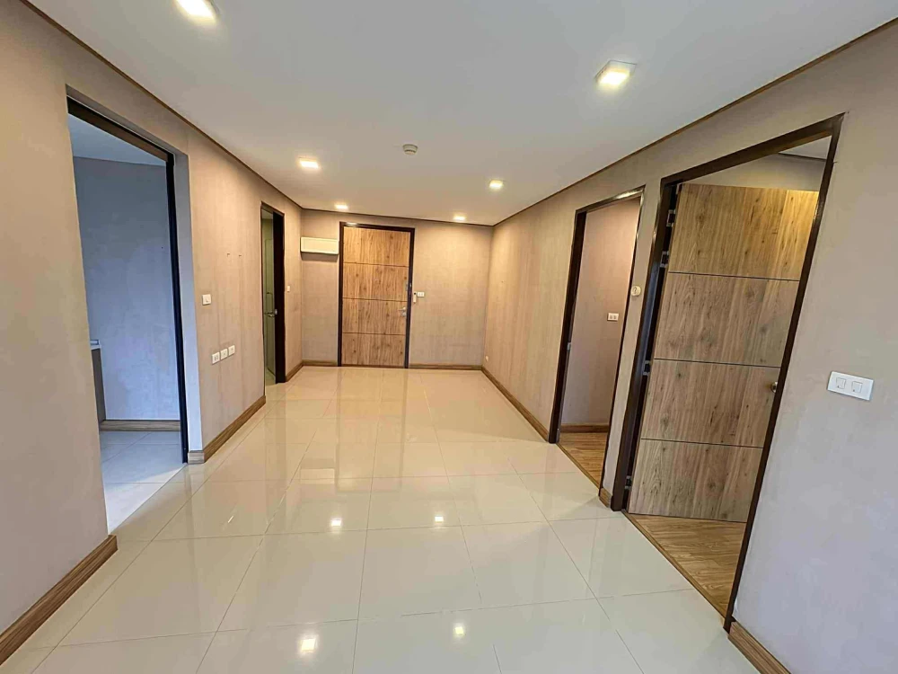 RIZZO Condo Bangkang for sale, spacious room, lots of usable space, good location, convenient transportation, hurry and reserve now!
