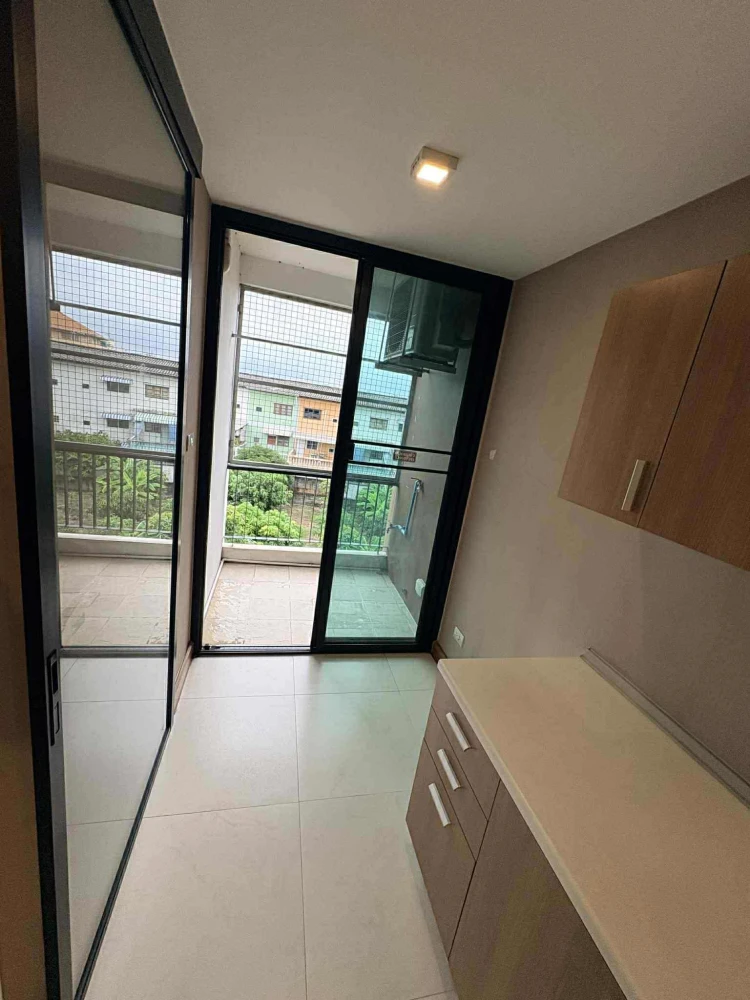 RIZZO Condo Bangkang for sale, spacious room, lots of usable space, good location, convenient transportation, hurry and reserve now!