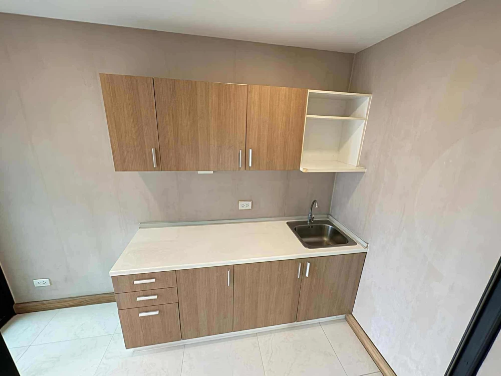 RIZZO Condo Bangkang for sale, spacious room, lots of usable space, good location, convenient transportation, hurry and reserve now!
