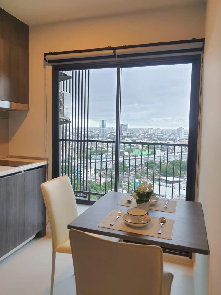 For sale/rent: Runesu Thonglor 5, beautifully decorated room, good location, convenient transportation, comes with complete furniture, don't miss it.