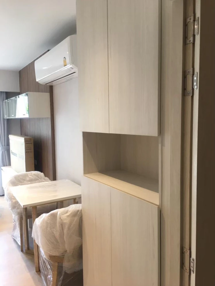 For sale/rent: Runesu Thonglor 5, beautifully decorated room, good location, convenient transportation, comes with complete furniture, don't miss it.