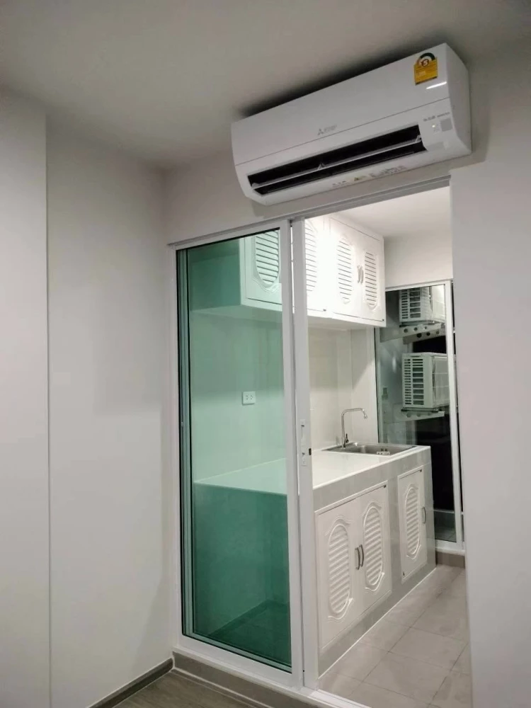 Selling RYE Talat Phlu, 8th floor unit, fully furnished, unobstructed view. Book now!
