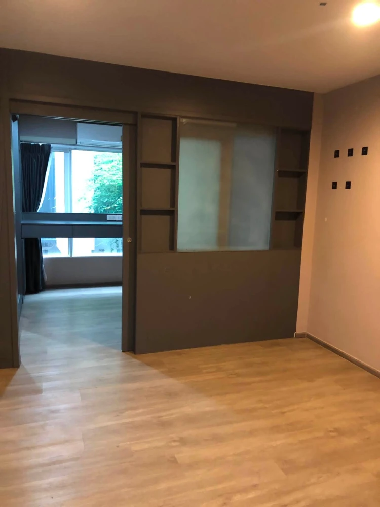 ขาย RYE Talat Phlu ห้องทิศเหนือ ในทำเลดี มาพร้อมเฟอร์นิเจอร์บิวท์อิน พลาดแล้วจะเสียใจ