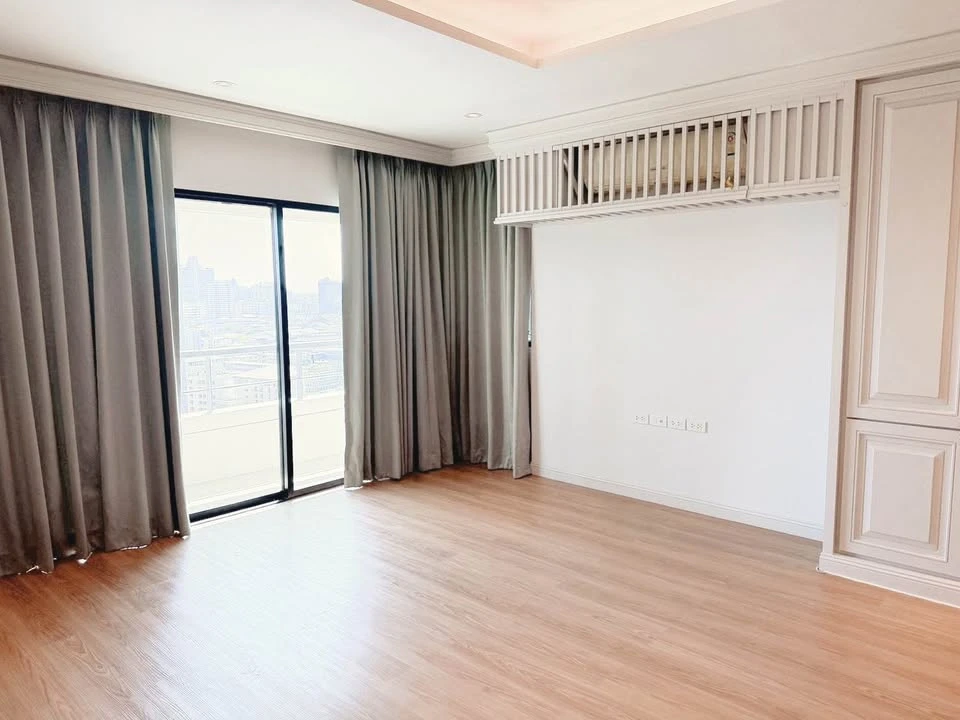 ขาย Sathorn Gardens ชั้น 18 วิวเมือง ห้องสวย น่าอยู่ สนใจเป็นเจ้าของ รีบจองเลย