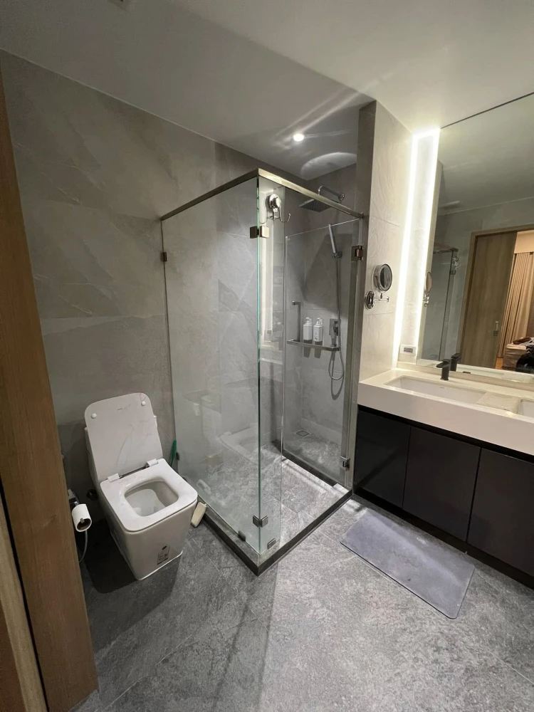 For sale Savvi Phahol 2, 1 bedrooms, 2 bathrooms, nice to live in, good location, fully built-in furniture, reserve quickly.