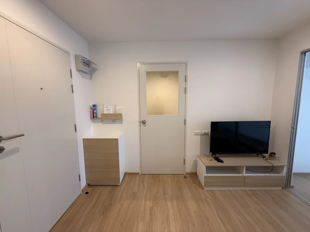 Selling Sena Kith Chalong Krung-Ladkrabang, 2nd floor unit with pool view and full amenities. Book now!