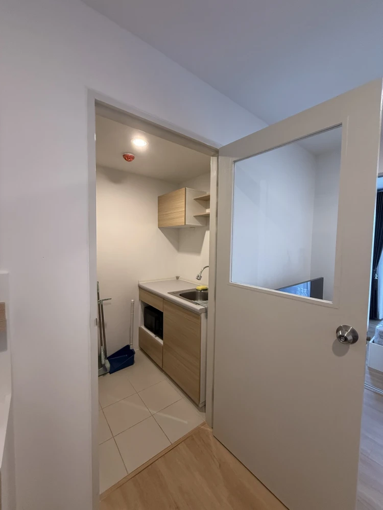 Selling Sena Kith Chalong Krung-Ladkrabang, 2nd floor unit with pool view and full amenities. Book now!