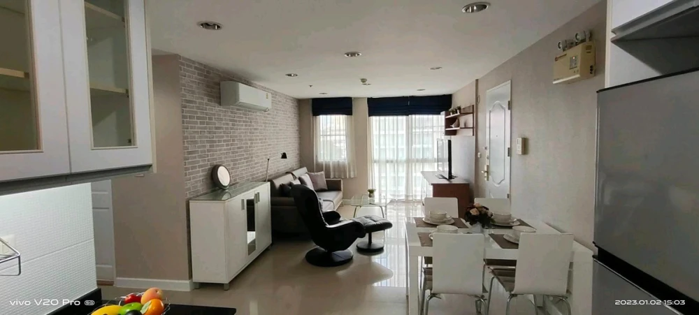 For sale: Serene Place Sukhumvit 24, 7th floor, nice room, fully furnished, ready to move in, reserve now, urgent!