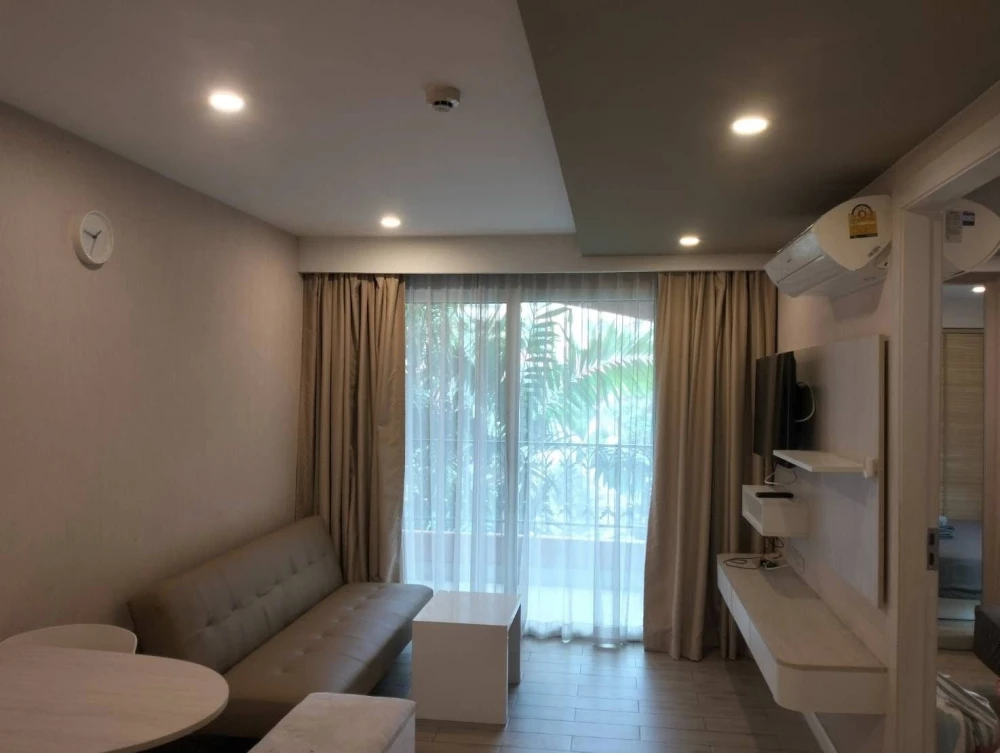 For sale: Seven Seas Condo Resort Jomtien, 1 bedroom, 1 bathroom, great location, fully furnished, don't miss out!