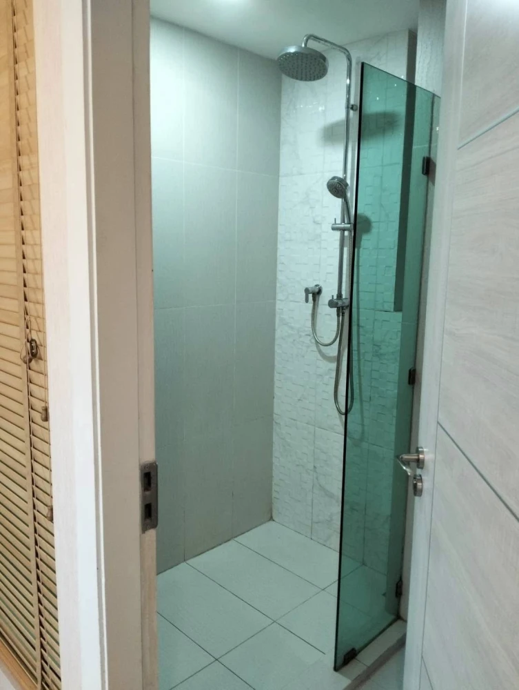 For sale: Seven Seas Condo Resort Jomtien, 1 bedroom, 1 bathroom, great location, fully furnished, don't miss out!