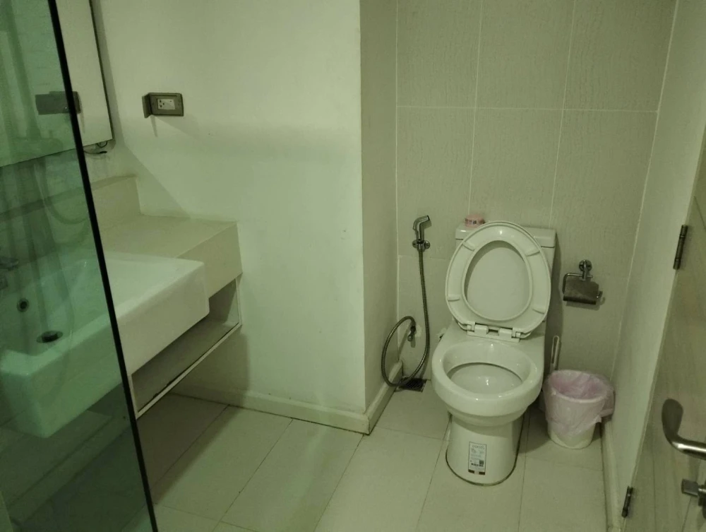 For sale: Seven Seas Condo Resort Jomtien, 1 bedroom, 1 bathroom, great location, fully furnished, don't miss out!