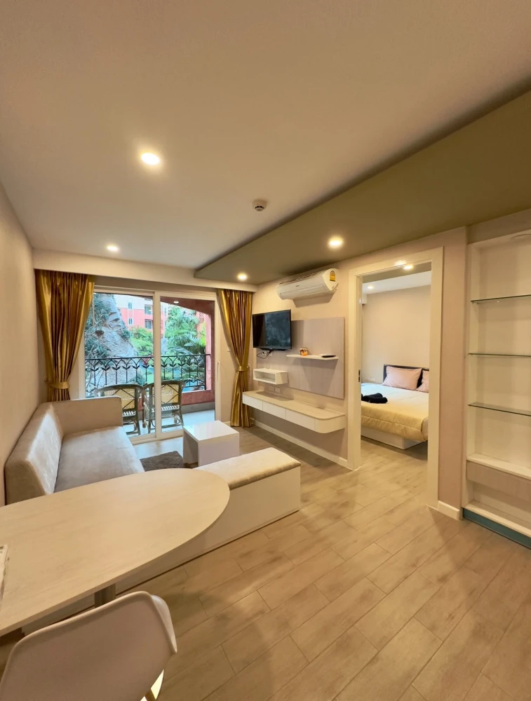 For sale: Seven Seas Condo Resort Jomtien, 1 bedroom, 1 bathroom, fully furnished, beautiful view, no blocking, reserve now!