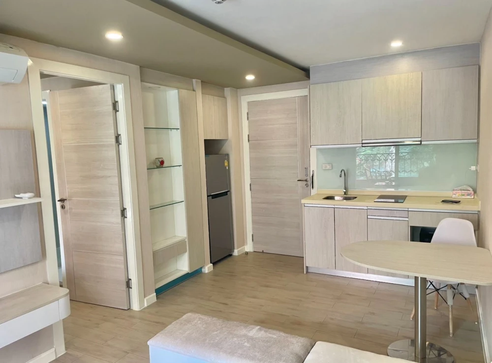 For sale: Seven Seas Condo Resort Jomtien, 1 bedroom, 1 bathroom, fully furnished, beautiful view, no blocking, reserve now!