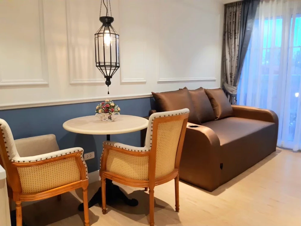 Selling a beautiful, fully furnished Seven Seas Cote d'Azur condo with stunning, unblocked views. Book now!