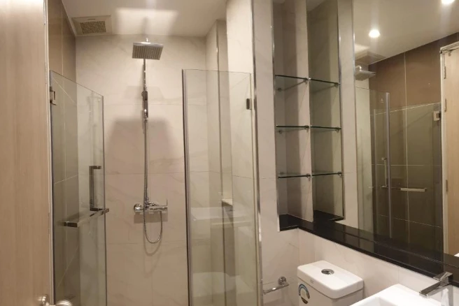 For sale: Sign Sukhumvit 50, 5th floor, comes with complete furniture and appliances. Interested? Reserve now!