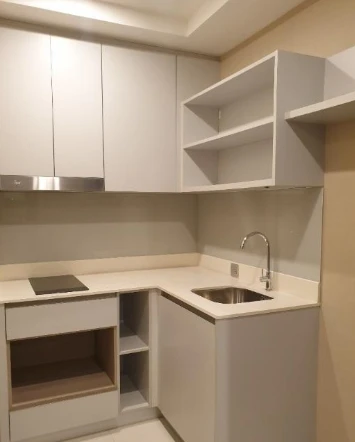 For sale: Sign Sukhumvit 50, 5th floor, comes with complete furniture and appliances. Interested? Reserve now!
