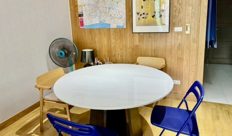 For Sale: Siri Residence Sukhumvit 24, 8th floor. Fully furnished. Book now if interested.