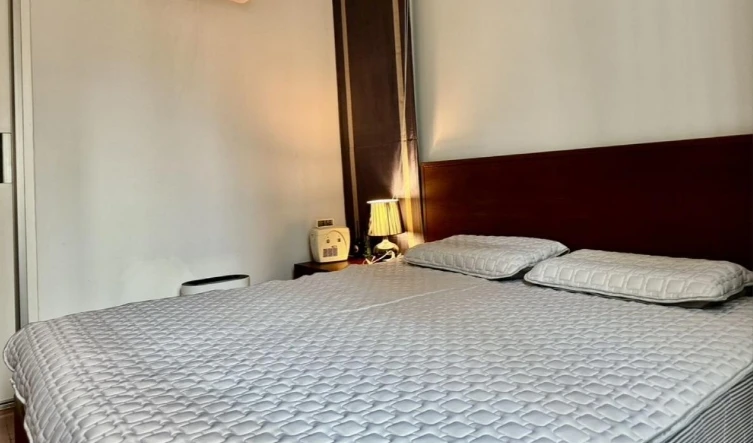 For Sale: Siri Residence Sukhumvit 24, 8th floor. Fully furnished. Book now if interested.