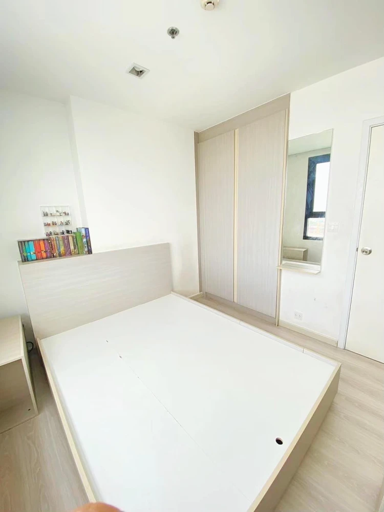 For sale: Skyline Rattanathibet, 17th floor, pool view, fully furnished, nice to live in, reserve now, don't miss out, hurry!