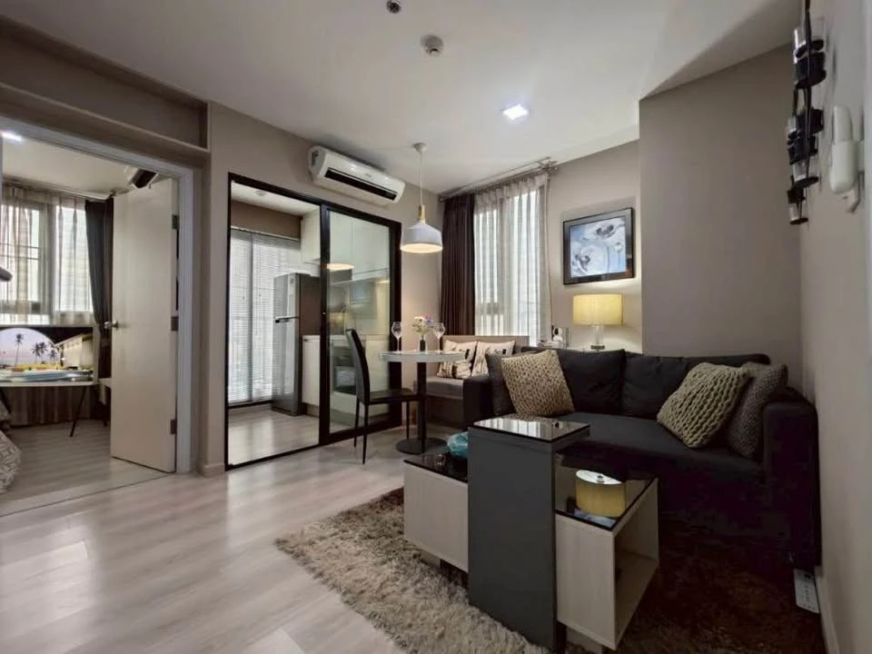 Selling Skyline Rattanathibet, 6th floor, corner unit, fully furnished, beautiful room. Book now! (Hurry!)