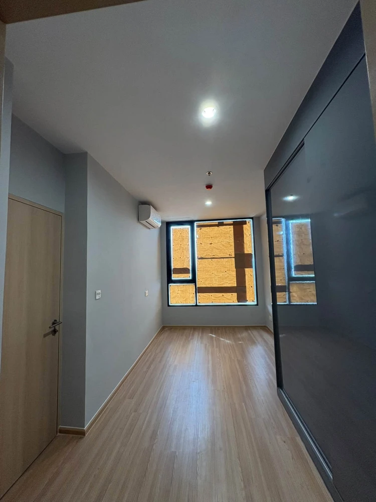 Selling SKYRISE Avenue Sukhumvit 64, 2 bedrooms, spacious living area, complete facilities. Book now!