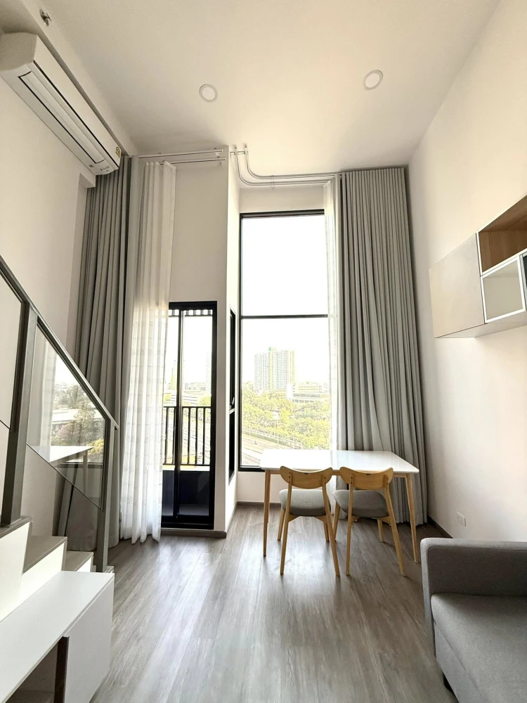 For sale: So Origin Kaset Interchange, 2-storey duplex condo, fully furnished, ready to move in, built-in furniture, complete electrical appliances, u
