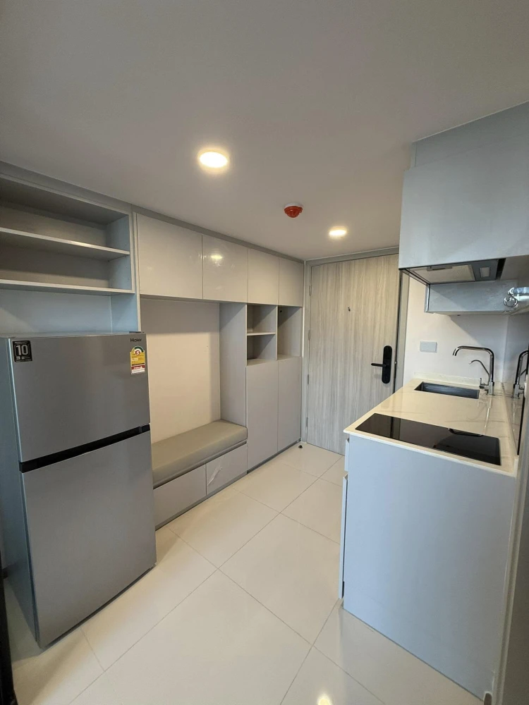 For sale: So Origin Kaset Interchange, 2-storey duplex condo, fully furnished, ready to move in, built-in furniture, complete electrical appliances, u