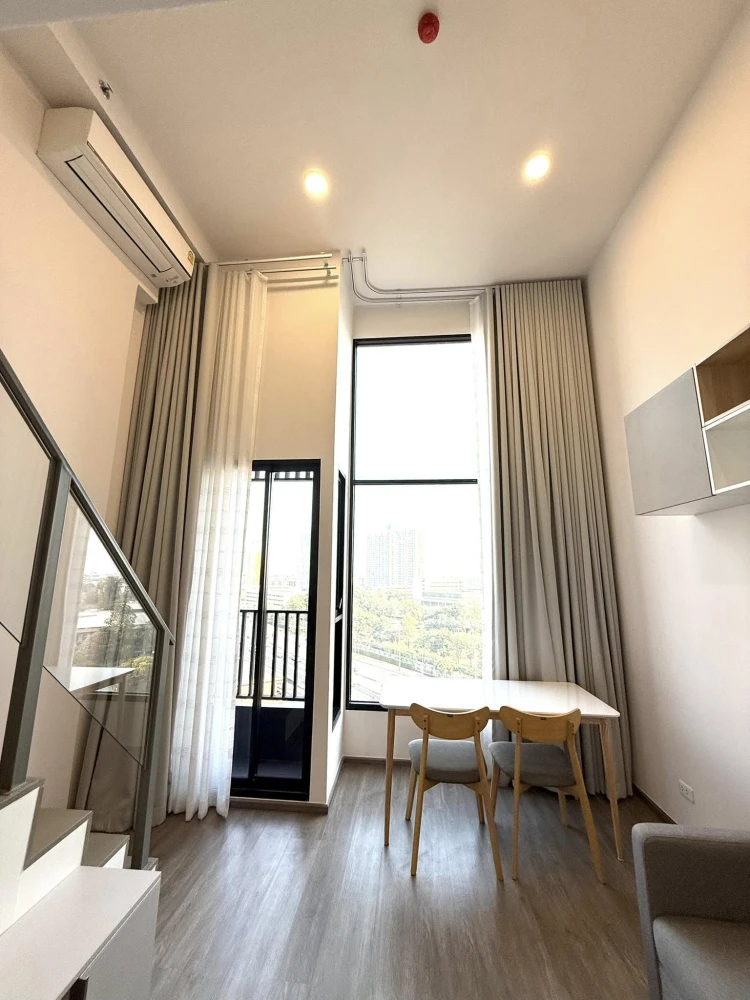 For sale: So Origin Kaset Interchange, 2-storey duplex condo, fully furnished, ready to move in, built-in furniture, complete electrical appliances, u