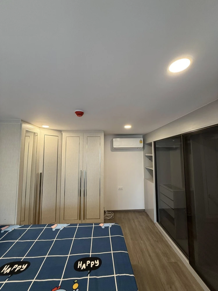 For sale: So Origin Kaset Interchange, 2-storey duplex condo, fully furnished, ready to move in, built-in furniture, complete electrical appliances, u
