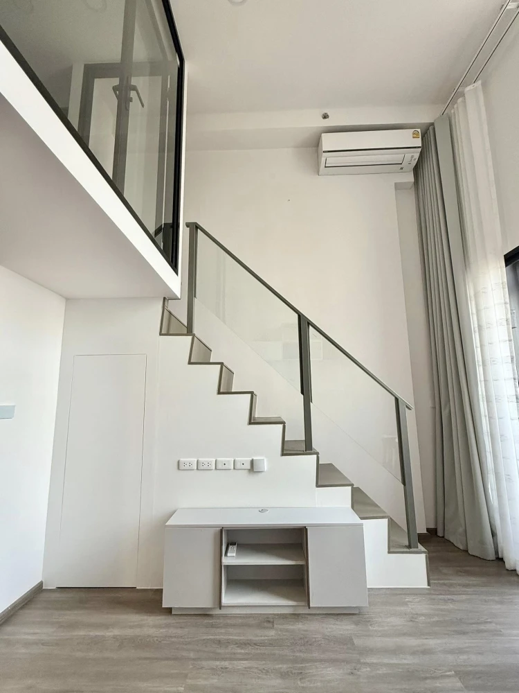 For sale: So Origin Kaset Interchange, 2-storey duplex condo, fully furnished, ready to move in, built-in furniture, complete electrical appliances, u