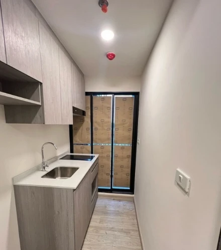Selling SO Origin Phahol 69 Station, 5th floor, garden view, unfurnished unit. Book now!